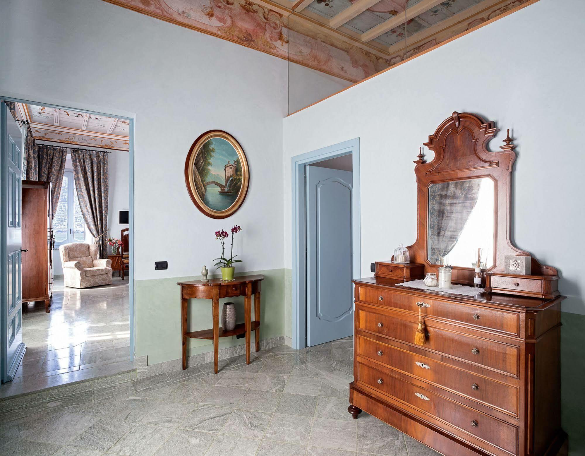 Aparthotel Palazzo Del Vicere à Lezzeno Extérieur photo